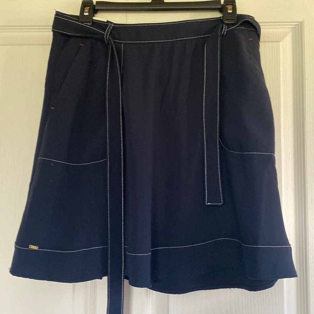 Tommy Hilfiger skirt